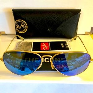 New RayBan RB 3025 Large Aviator Blue Lens